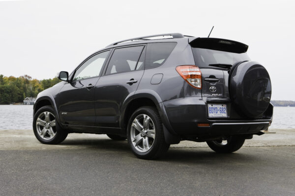 TOYOTA-RAV4