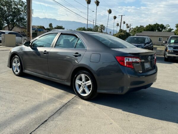 TOYOTA-CAMRY